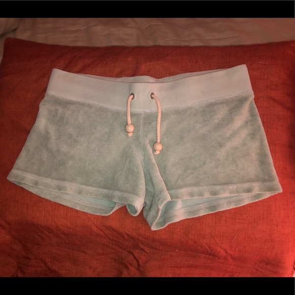 Juicy Couture Pants - Cute Juicy Couture terry cloth light green shorts